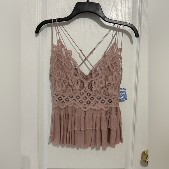 Adella Cami Mauve Lace Ruffled Tank Top -PLEASE READ DESCRIPTION ⬇️ - Picture 4 of 8